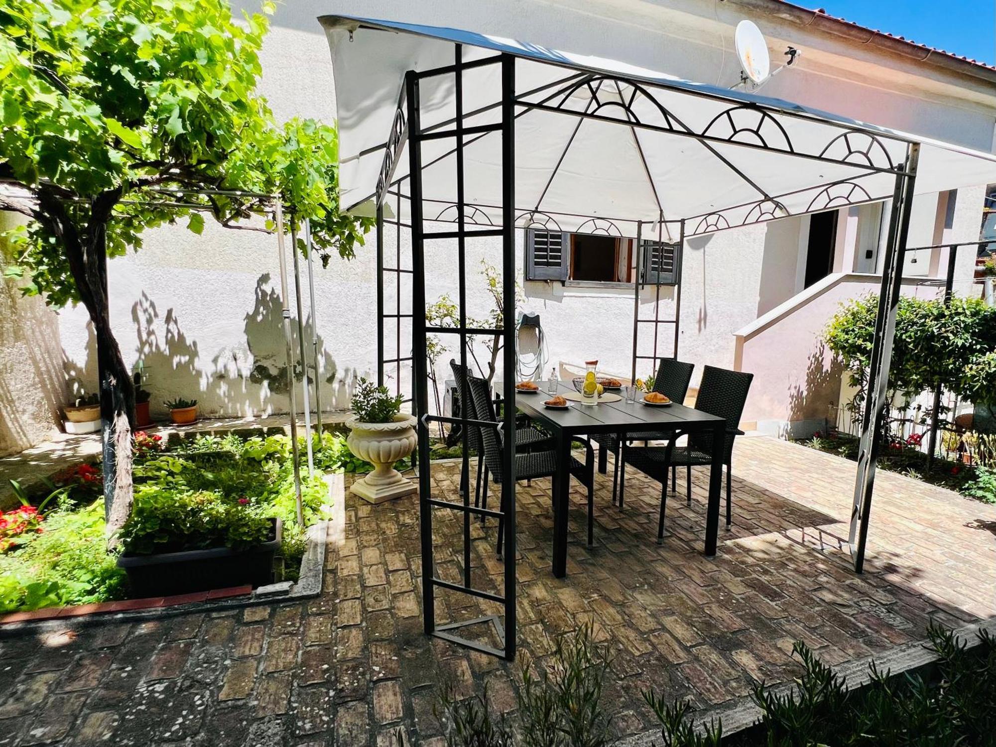 V&V Apartment Pula Exterior foto